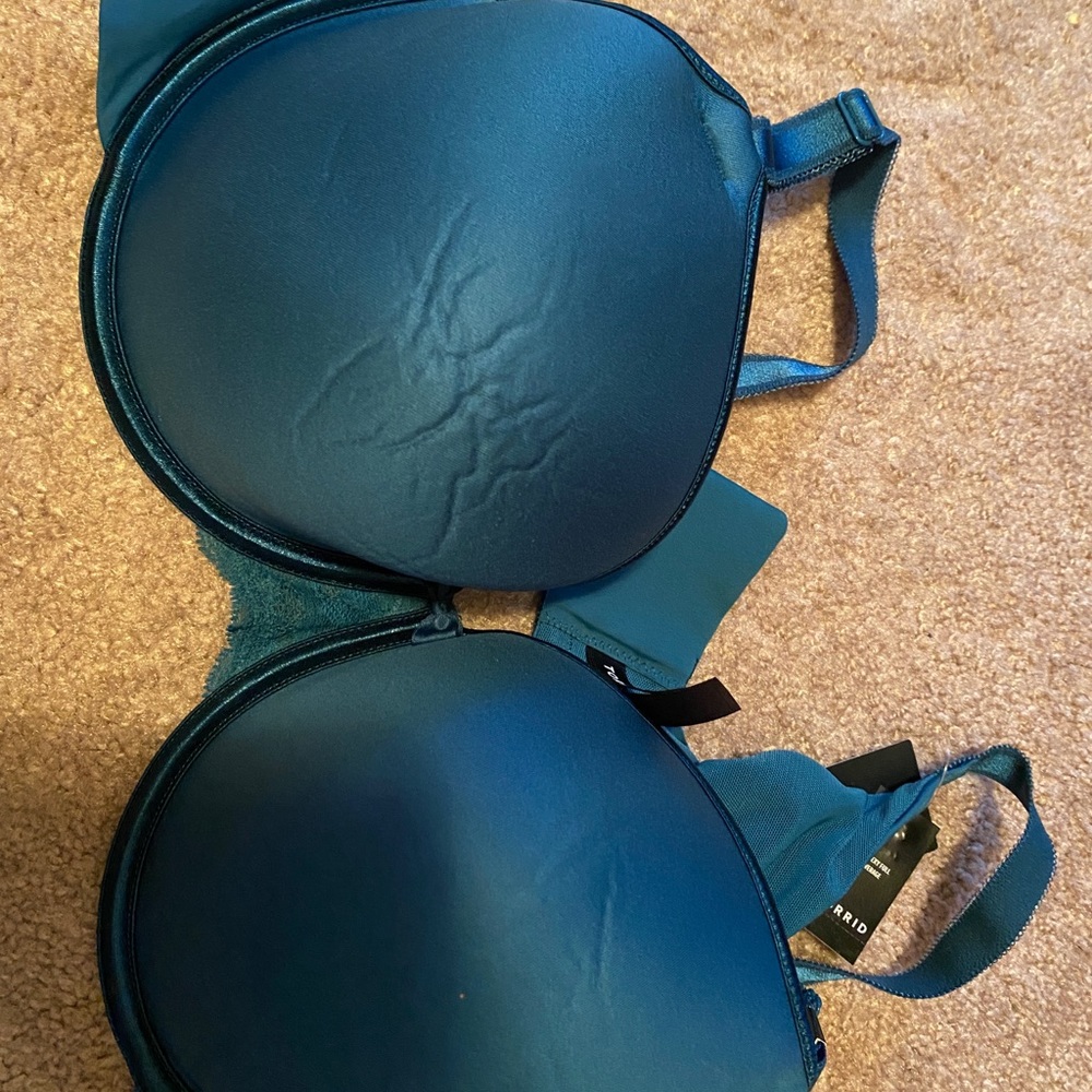 BNWT Torrid Back smoothing bra